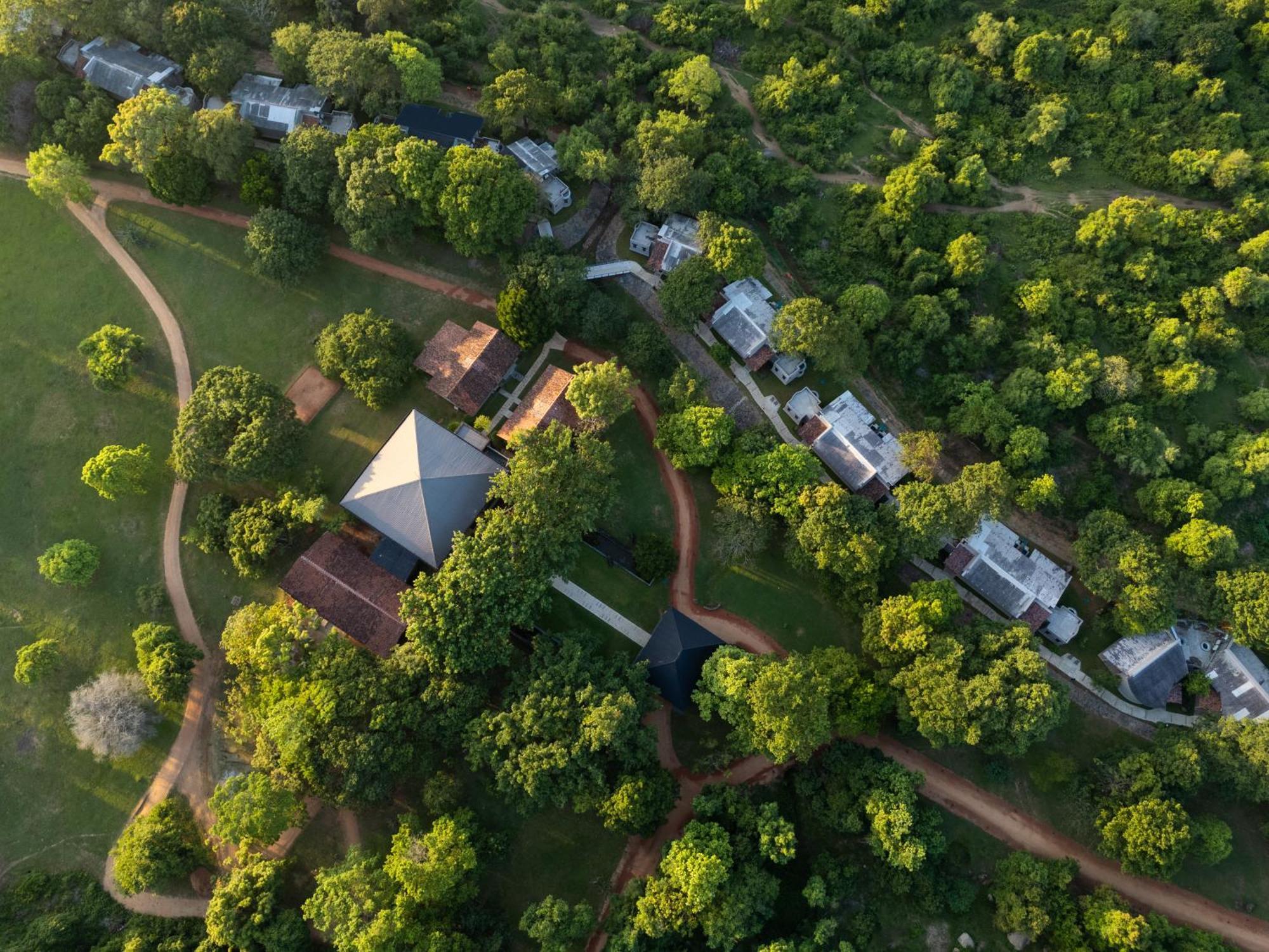 Ayugiri Ayurveda Wellness Resort Sigiriya Exterior photo