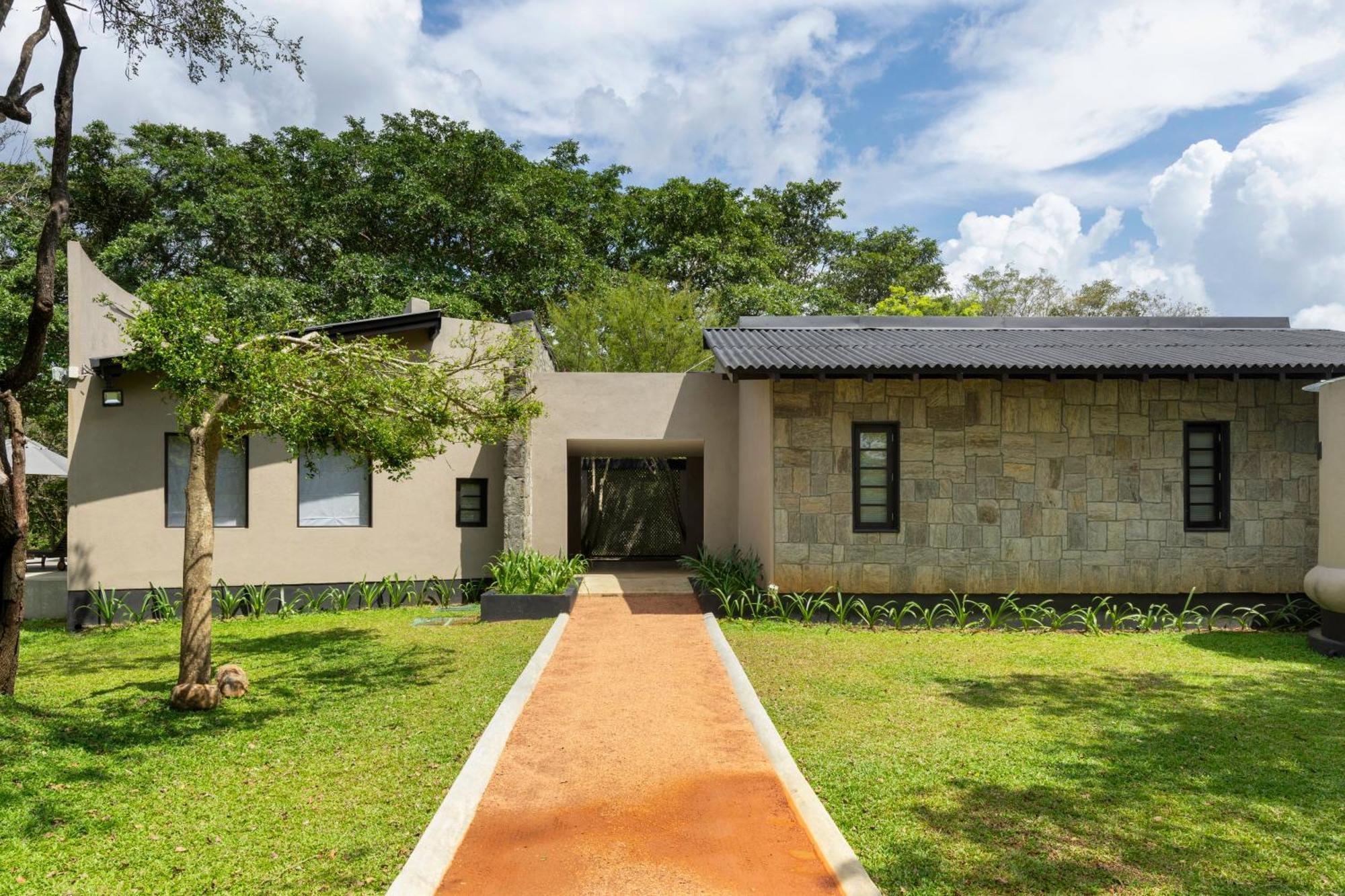 Ayugiri Ayurveda Wellness Resort Sigiriya Exterior photo